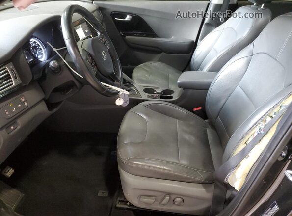 KNDCE3LC8J5109879 2018 KIA NIRO Black 