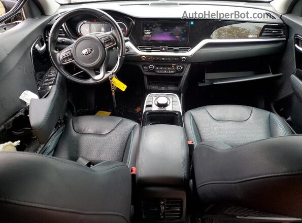 KNDCE3LG1L5064368 2020 KIA NIRO Угольный Вид панели приборов