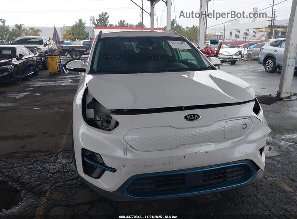 KNDCE3LG2K5030096 2019 KIA NIRO EV White Vista interior trasera