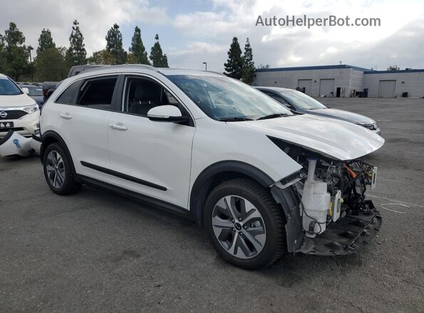 KNDCE3LG8L5074864 2020 KIA NIRO White Delantero derecho