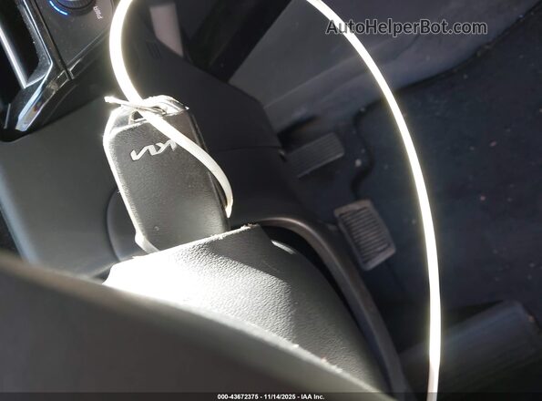 KNDCP3LE4R5155653 2024 KIA NIRO White წინა პანელის ხედი