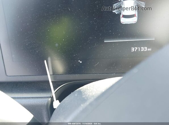 KNDCP3LE4R5155653 2024 KIA NIRO White უკანა სავარძლების ხედი