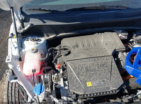 KNDCP3LE4R5155653 2024 KIA NIRO White უკანა ხედი