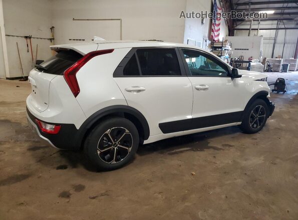 KNDCP3LEXT5319205 2026 KIA NIRO White Задня права чверть