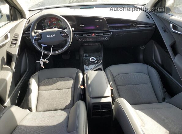 KNDCS3LF0S5277262 2025 KIA NIRO Серый Вид панели приборов