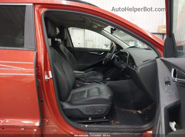KNDCT3L13P5034957 2023 KIA NIRO EV Оранжевый Вид салона спереди