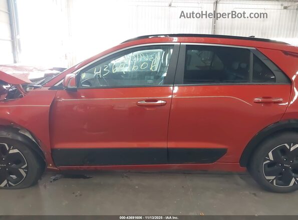 KNDCT3L13P5034957 2023 KIA NIRO EV Оранжевый Панорамный вид салона 360°