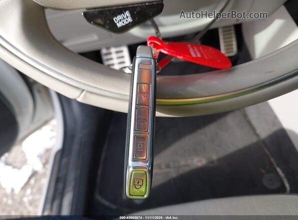 KNDCT3L18P5019998 2023 KIA NIRO EV Белый Вид панели приборов