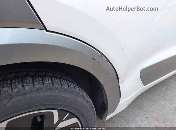 KNDCT3L18P5019998 2023 KIA NIRO EV Белый 