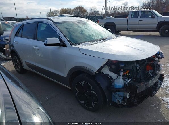 KNDCT3L18P5019998 2023 KIA NIRO EV Белый Панорамный вид салона 360°