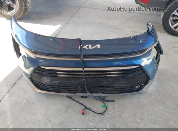 KNDCT3LE8S5223891 2025 KIA NIRO Blue Instrument cluster view