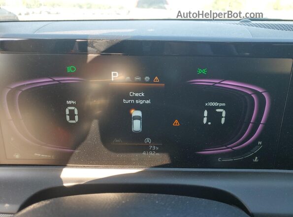 KNDEPCAA0S7769005 2025 KIA SELTOS Серебряный Вид щитка приборов