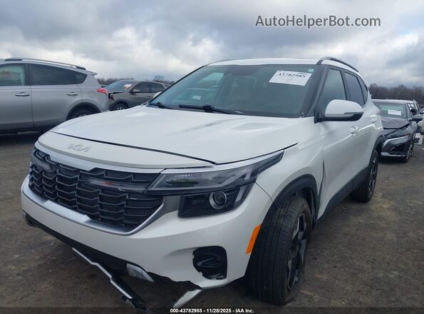 KNDERCAA0R7472000 2024 KIA SELTOS Белый Передняя левая четверть