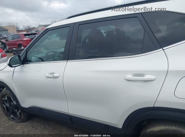 KNDERCAA0R7472000 2024 KIA SELTOS Белый Панорамный вид салона 360°