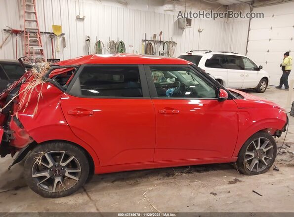 KNDJ53AF6N7186717 2022 KIA SOUL Red Vista interior trasera