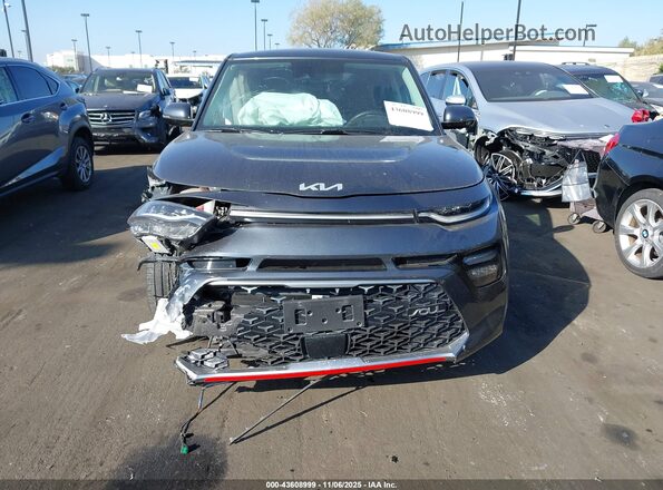 KNDJ53AF8N7832095 2022 KIA SOUL Gray Vista interior trasera