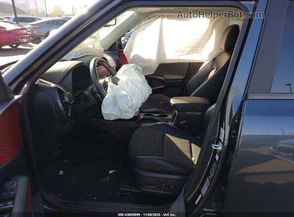 KNDJ53AF8N7832095 2022 KIA SOUL Gray Vista interior delantera