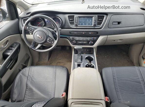 KNDMB5C10K6539327 2019 KIA SEDONA Silver წინა პანელის ხედი