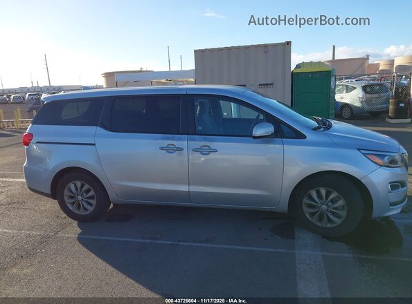 KNDMB5C10K6553700 2019 KIA SEDONA Beige ხელსაწყოთა პანელის ხედი