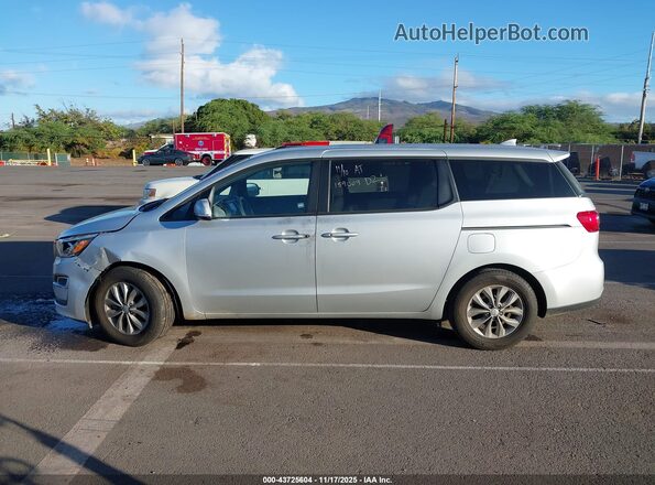 KNDMB5C10K6553700 2019 KIA SEDONA Beige უკანა სალონის ხედი