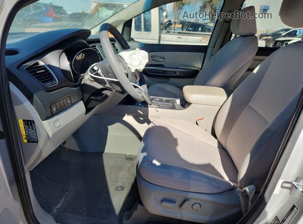 KNDMB5C10L6581756 2020 KIA SEDONA Gray 