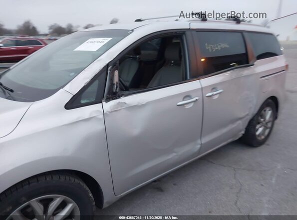 KNDMB5C10L6609104 2020 KIA SEDONA Серебряный Вид спереди