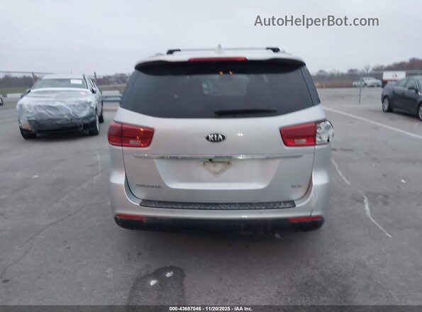 KNDMB5C10L6609104 2020 KIA SEDONA Серебряный 