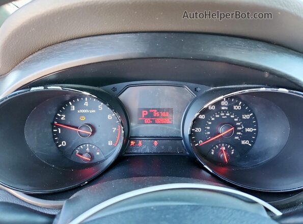 KNDMB5C13G6194592 2016 KIA SEDONA Коричневый Вид щитка приборов