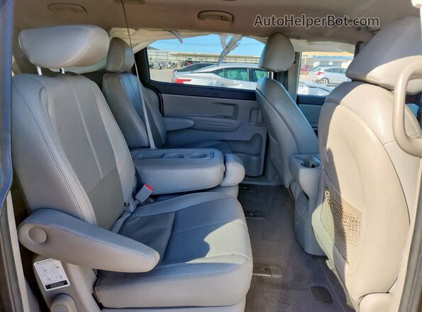 KNDMB5C13G6194592 2016 KIA SEDONA Коричневый Вид задней части салона
