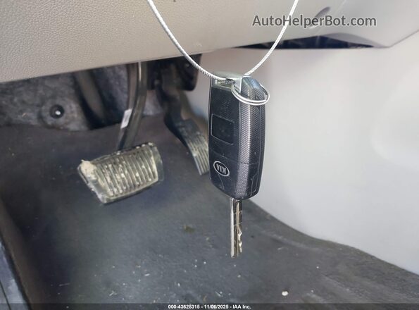 KNDMB5C18G6188321 2016 KIA SEDONA Белый Вид панели приборов