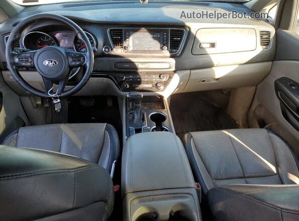 KNDMB5C19K6506116 2019 KIA SEDONA Silver Vista del salpicadero