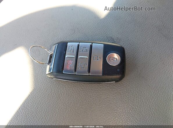 KNDMB5C19L6577883 2020 KIA SEDONA Белый 