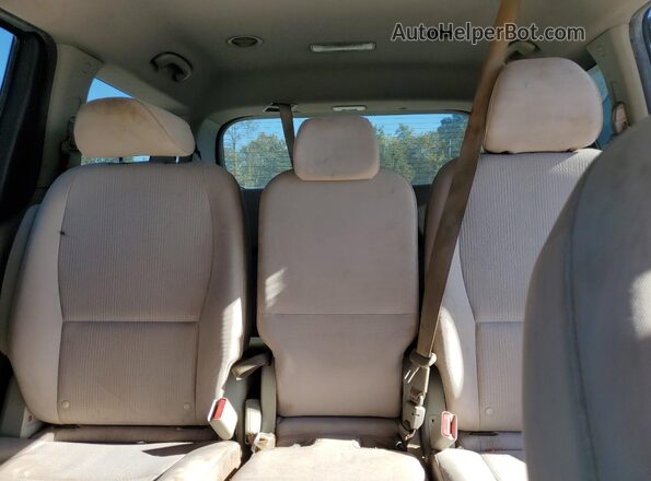 KNDMB5C1XK6558855 2019 KIA SEDONA Серебряный Вид задних сидений