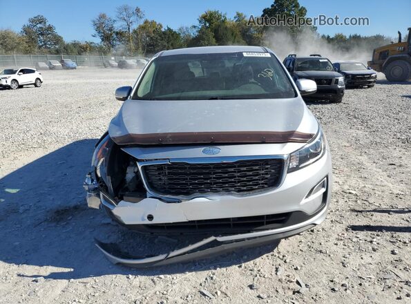 KNDMB5C1XK6558855 2019 KIA SEDONA Серебряный Вид спереди