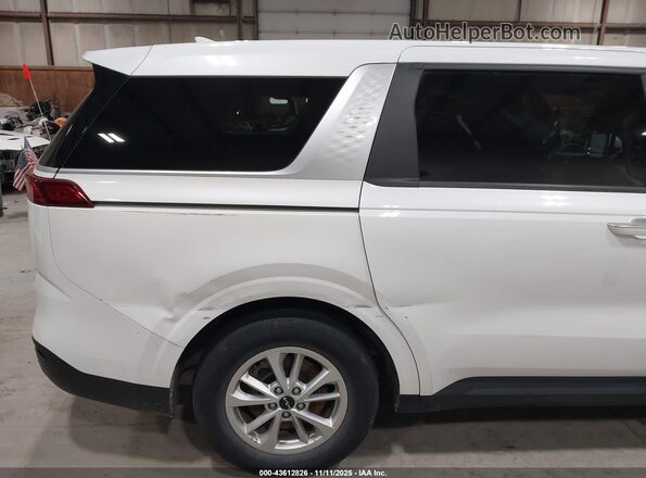 KNDNB4H36P6228372 2023 KIA CARNIVAL MPV White 