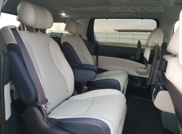 KNDNE5K38S6479473 2025 KIA CARNIVAL Серый Вид задней части салона