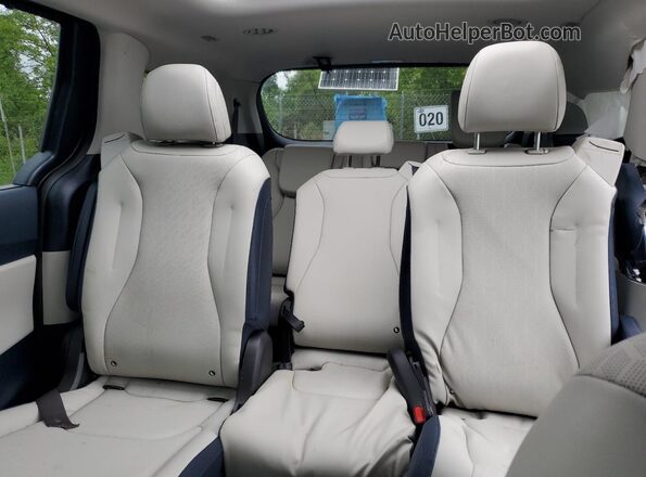 KNDNE5KA2S6060422 2025 KIA CARNIVAL Charcoal Vista de los asientos traseros