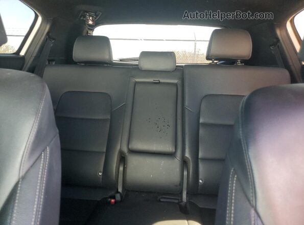 KNDP63AC8N7007428 2022 KIA SPORTAGE White Vista de los asientos traseros