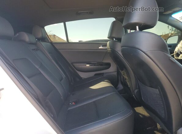 KNDP63AC8N7007428 2022 KIA SPORTAGE White Vista interior trasera
