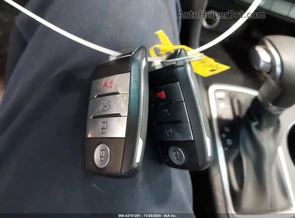 KNDP6CACXL7681383 2020 KIA SPORTAGE Dark Blue Vista del salpicadero