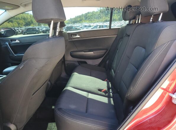 KNDPMCAC1N7000813 2022 KIA SPORTAGE Red Вид задньої частини салону