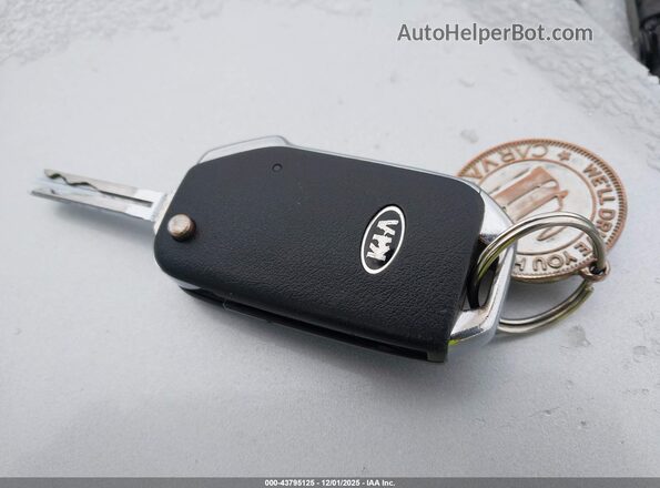 KNDPMCAC4N7022188 2022 KIA SPORTAGE Silver Առջևի վահանակի տեսք