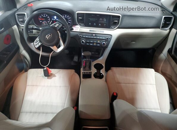 KNDPMCAC8L7805673 2020 KIA SPORTAGE White Առջևի վահանակի տեսք