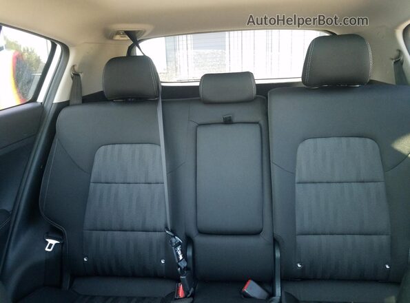KNDPNCAC9N7023317 2022 KIA SPORTAGE White Vista de los asientos traseros