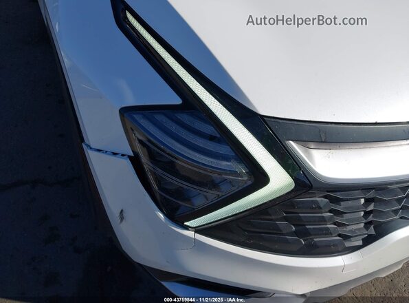 KNDPU3DF1R7269258 2024 KIA SPORTAGE Белый Вид спереди