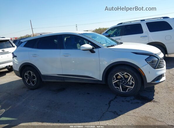 KNDPU3DF1R7269258 2024 KIA SPORTAGE Белый Вид задней части салона