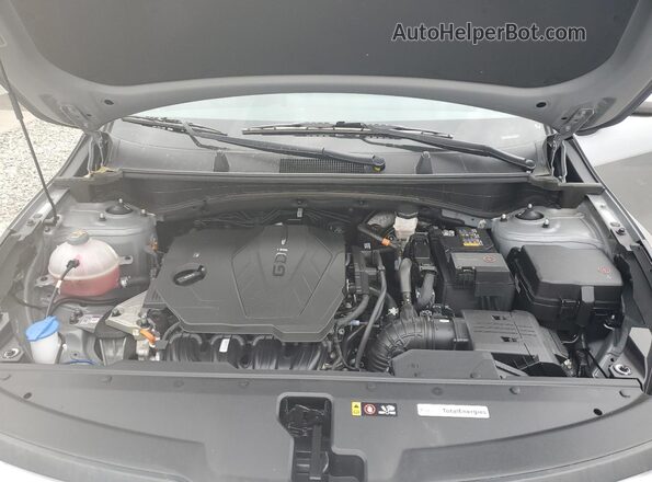 KNDPUCDF0R7230225 2024 KIA SPORTAGE Silver Engine compartment view