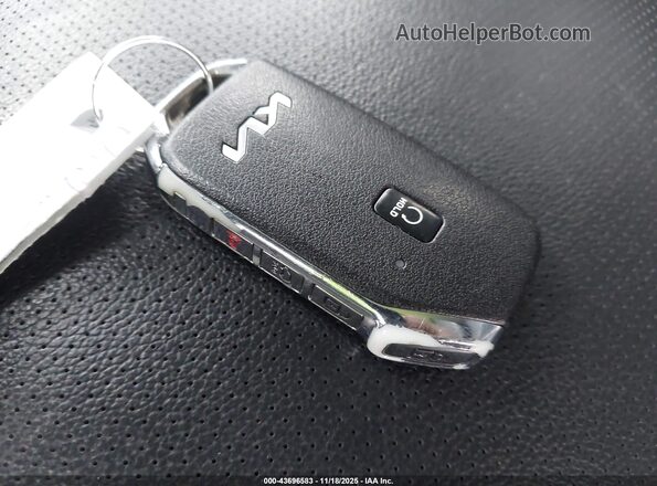 KNDPVCAG2P7042636 2023 KIA SPORTAGE HYBRID Gray Vista del salpicadero