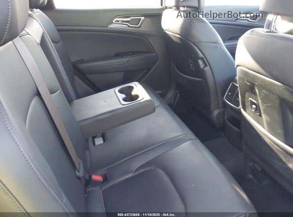KNDPVCAG2P7102995 2023 KIA SPORTAGE HYBRID White VIN կոդի պիտակի տեսք