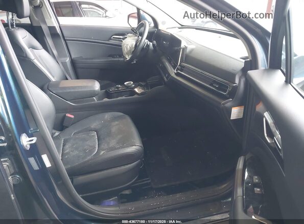 KNDPVCAG9P7067730 2023 KIA SPORTAGE HYBRID Navy წინა სალონის ხედი